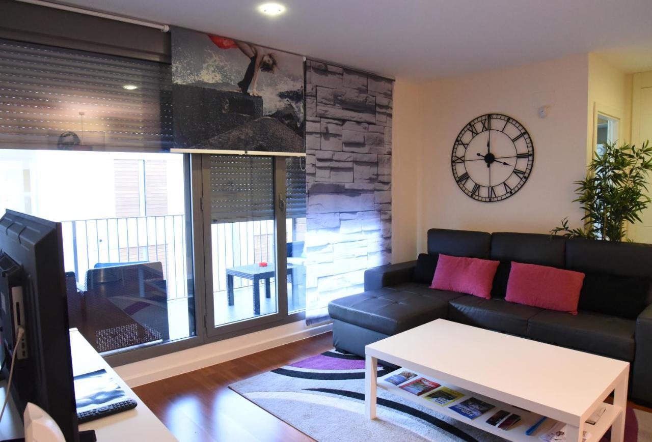 Golf Y Nieve Apartment Sabinanigo Bagian luar foto