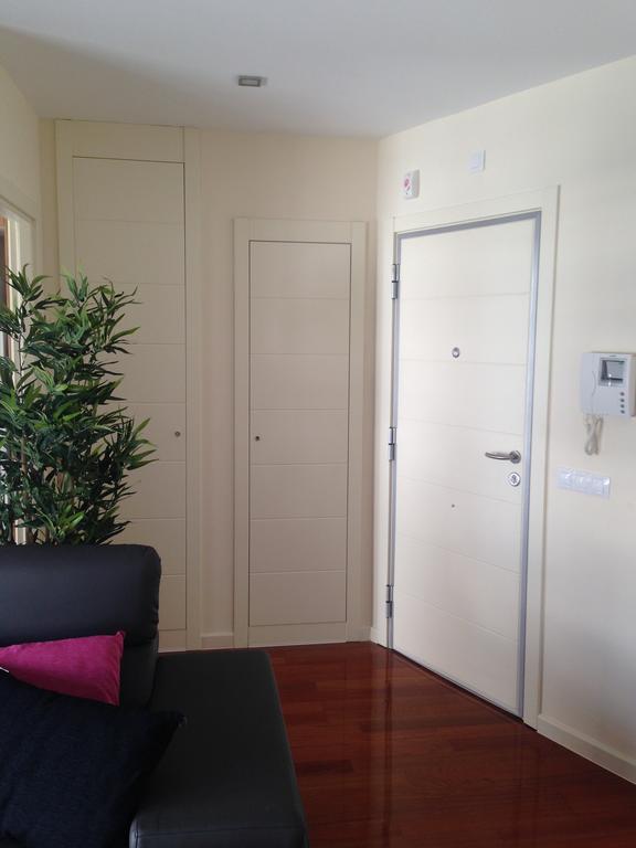 Golf Y Nieve Apartment Sabinanigo Bagian luar foto