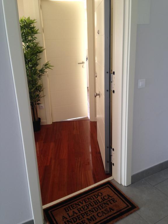 Golf Y Nieve Apartment Sabinanigo Bagian luar foto
