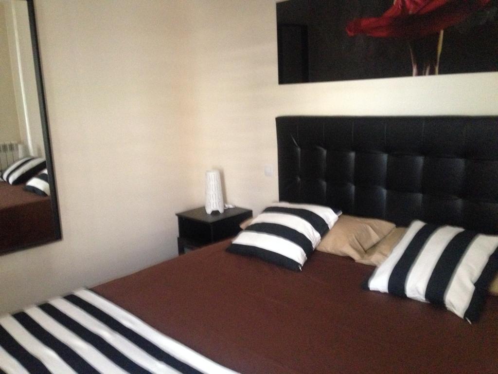 Golf Y Nieve Apartment Sabinanigo Bagian luar foto