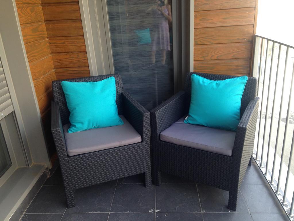 Golf Y Nieve Apartment Sabinanigo Bagian luar foto